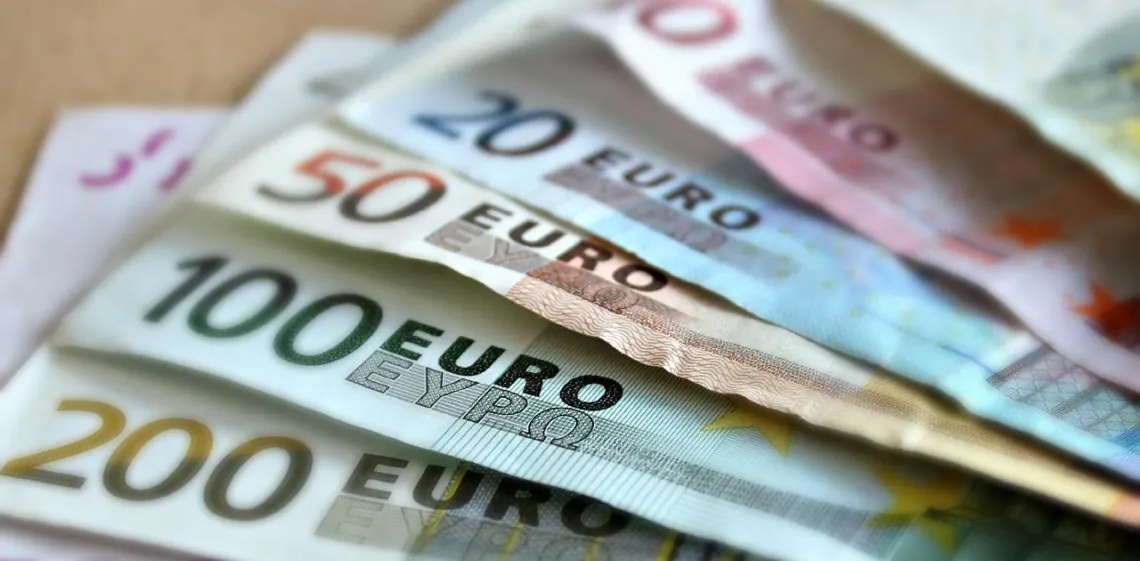 A cuánto cotiza el euro blue hoy, viernes 14 de agosto