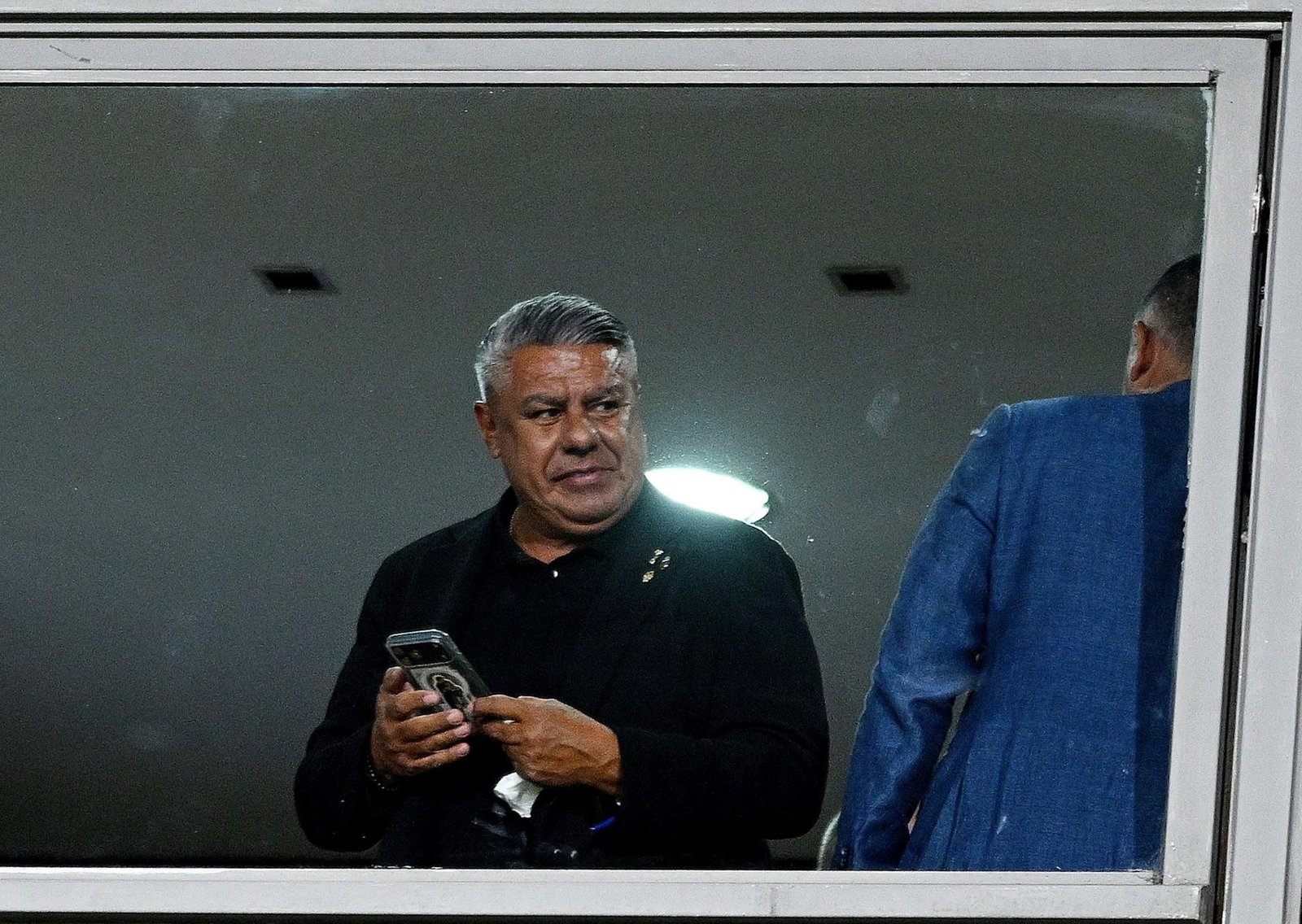 La justicia rechazó un pedido de "Chiqui" Tapia para volver a salir del país: "Habría tenido la intención de alterar la autorización"