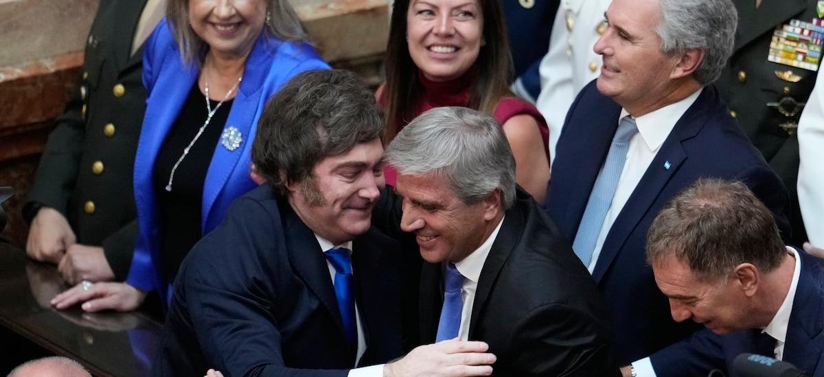 Lo que viene del programa económico: reforma aduanera, aprovechamiento de recursos naturales e inversión en “industrias hoy muertas”