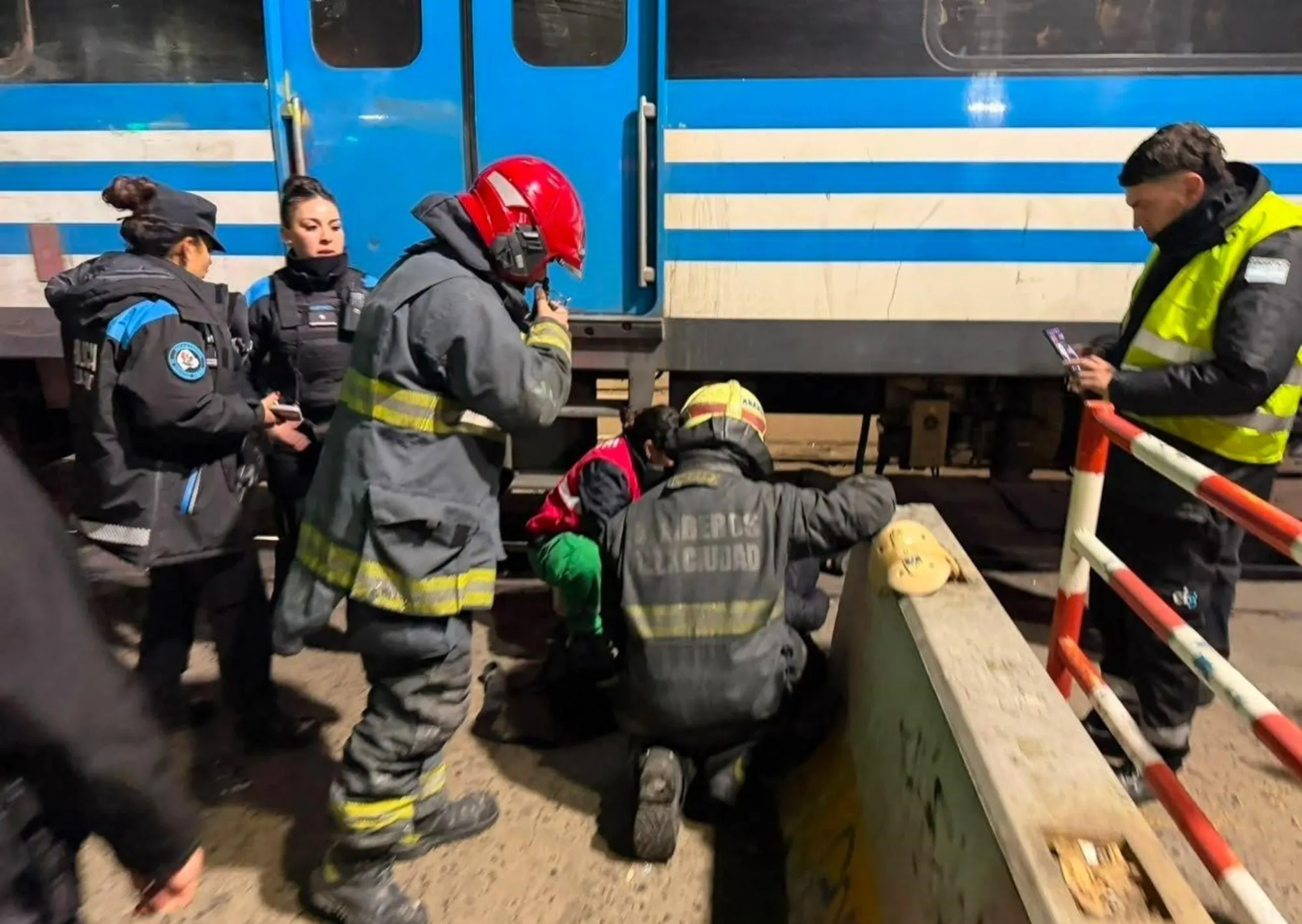 Tren Sarmiento hoy: una formación atropelló a una mujer en Liniers y hubo demoras en el servicio