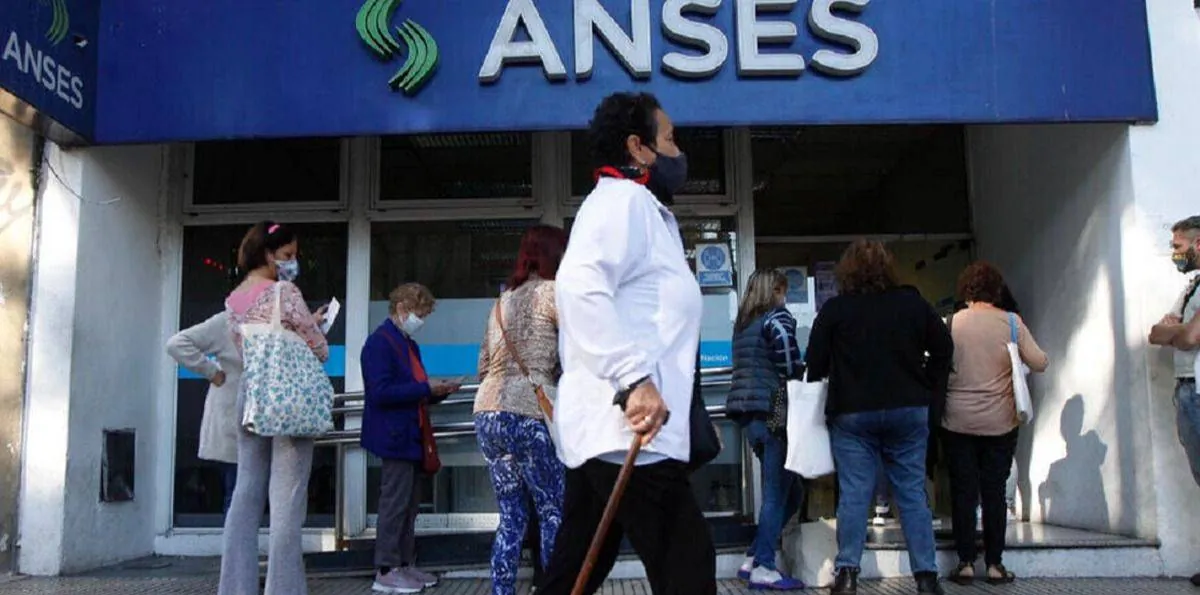 Fechas de cobro ANSES: quiénes cobran hoy jubilaciones, pensiones y AUH este jueves 13 de agosto