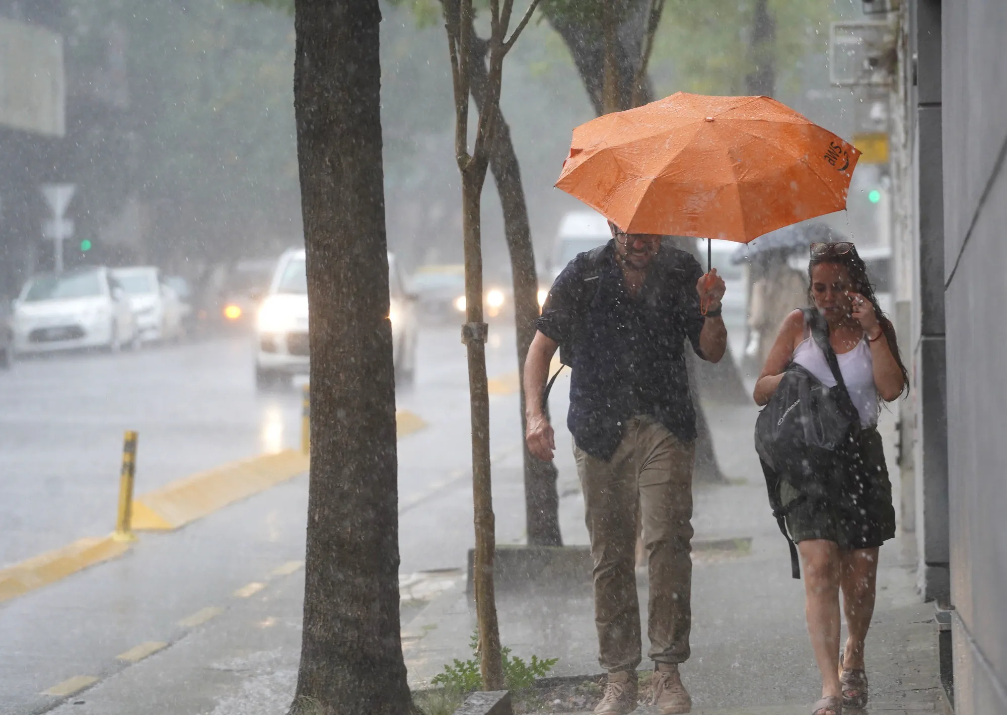 Vuelven las lluvias y las tormentas a la Ciudad de Buenos Aires pero la mejora está a la vuelta de la esquina