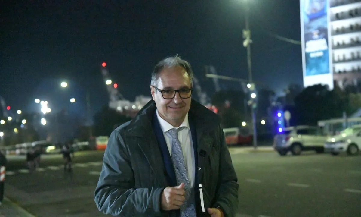 Cuadernos de las coimas: periodistas y políticos se solidarizaron con Diego Cabot tras su declaración en el juicio
