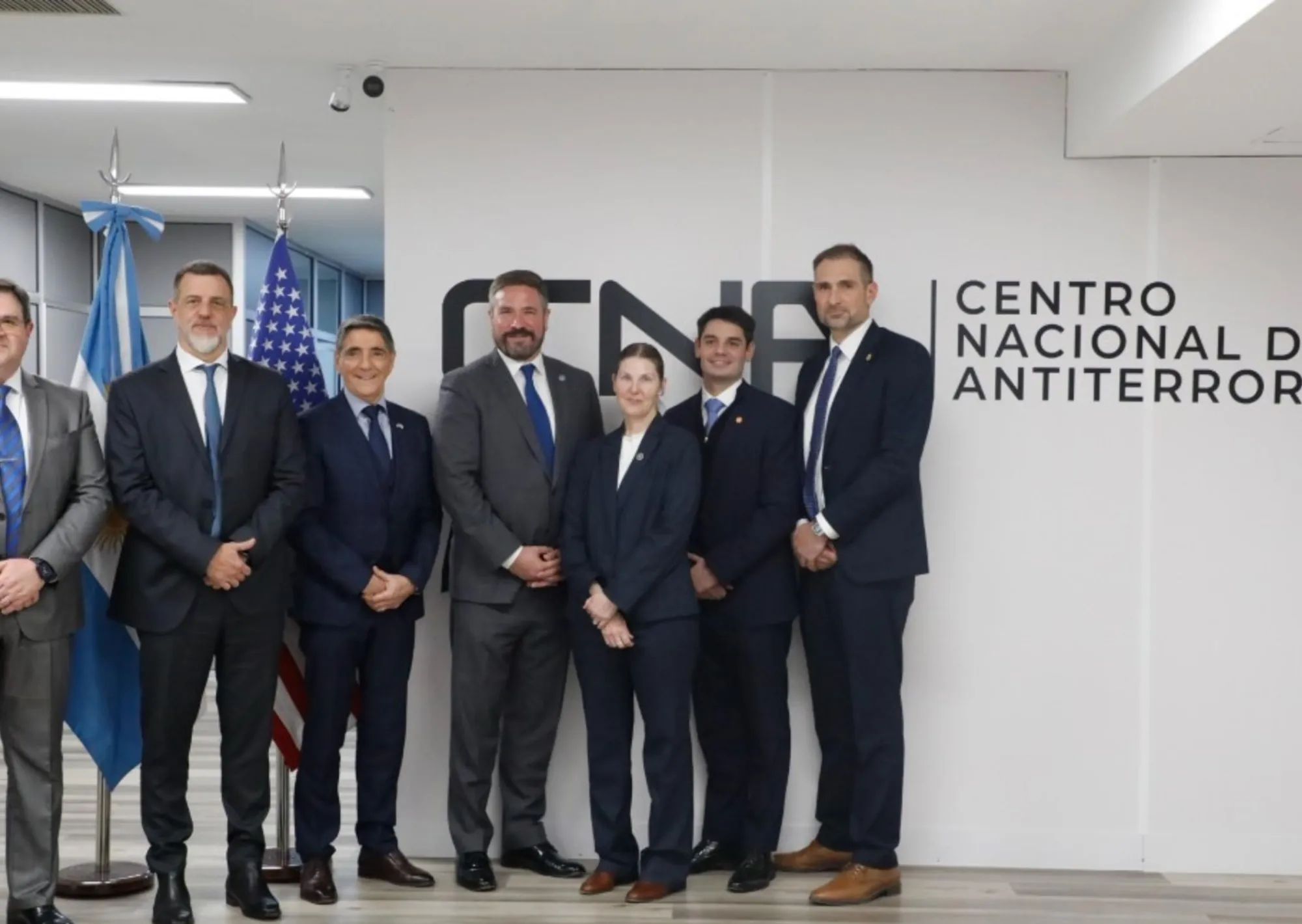 Otro gesto del FBI para el Gobierno de Milei: destacó el trabajo conjunto con la SIDE contra el terrorismo