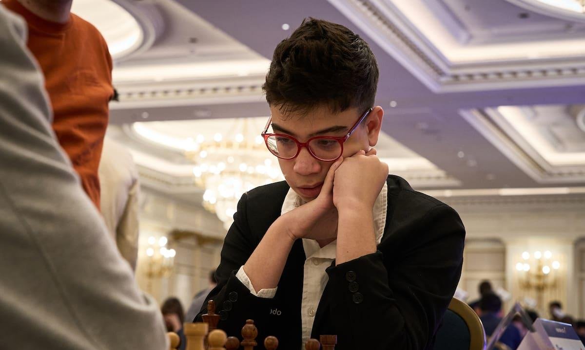 Faustino Oro avanza sin prisa pero sin pausa en el abierto de Moscú