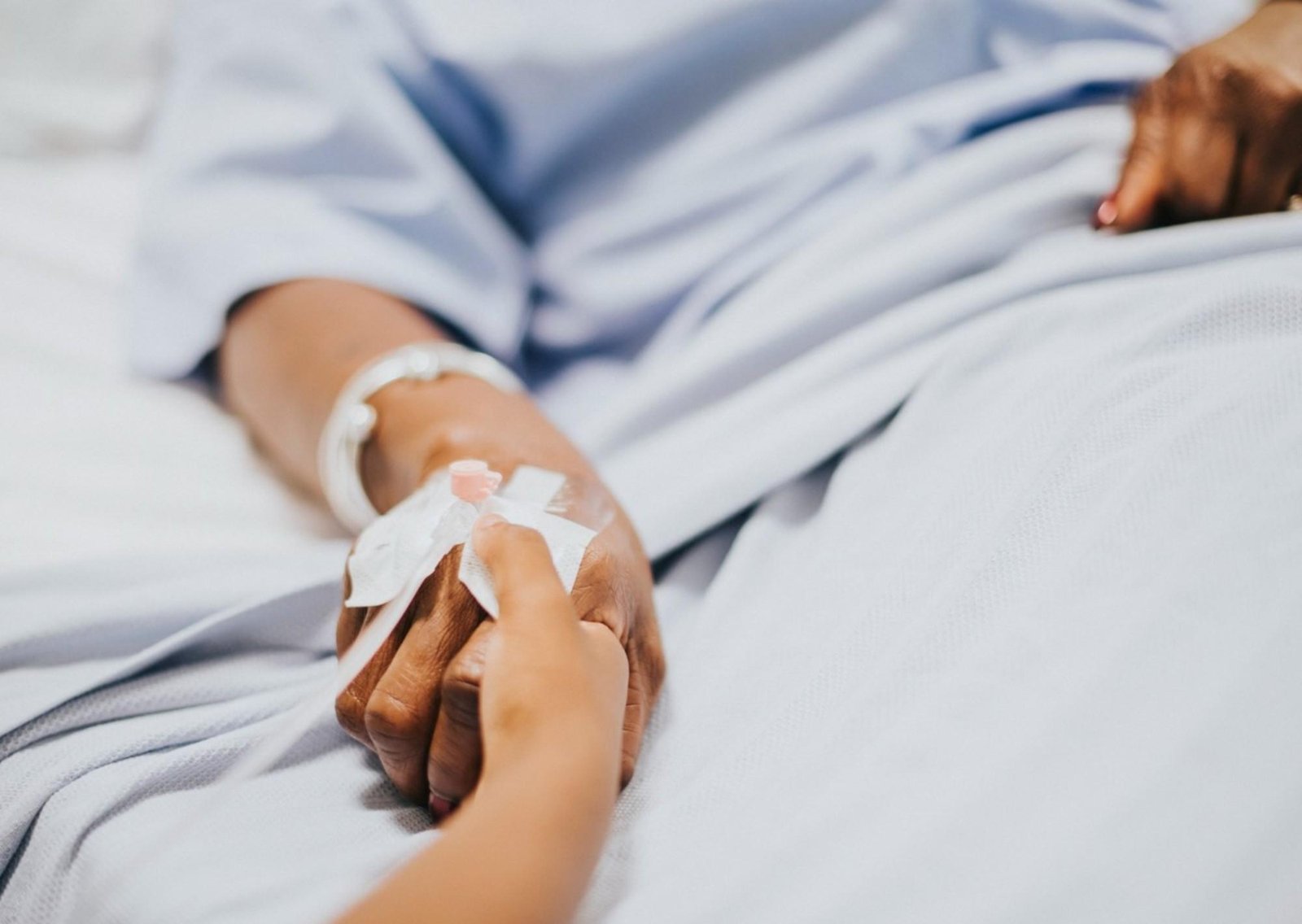 Anna Renom, geriatra, sobre la lucidez momentánea antes de morir: “Tenemos la percepción de que este fenómeno existe”