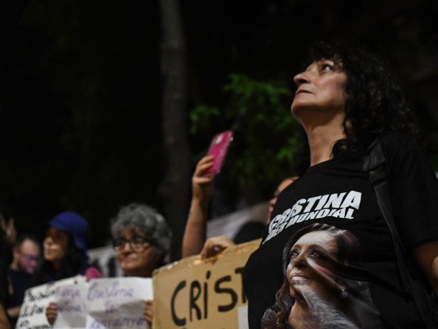 Cristina Kirchner, internada: la ex vicepresidenta pasa su segundo dГ­a en el Otamendi tras ser operada por apendicitis