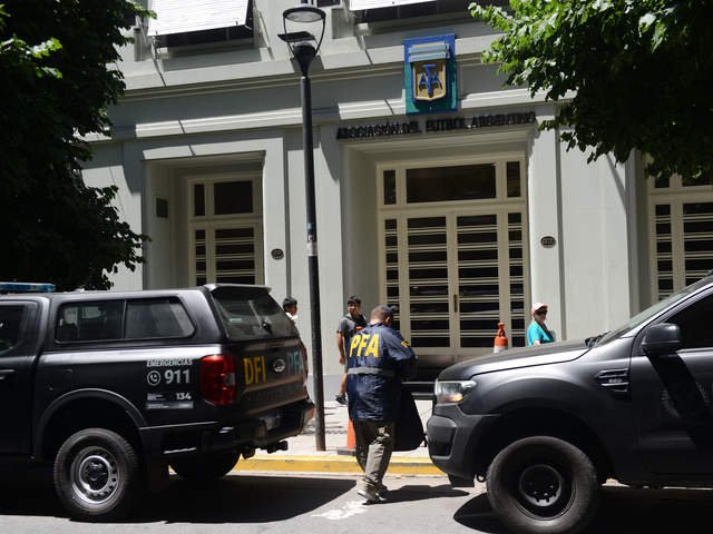 La Justicia suspendió la tarjeta corporativa de la AFA que usaba uno de los presuntos testaferros de Toviggino