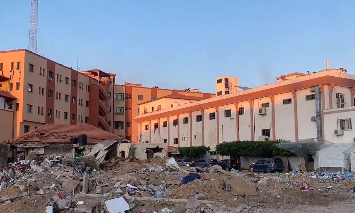 Etihad Airways reanuda algunas operaciones; vuelos comerciales siguen suspendidos por conflicto