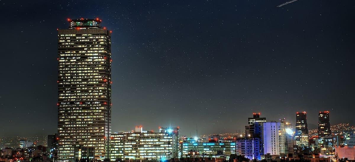 Petróleos Mexicanos recorta sus pasivos al nivel más bajo en más de una década