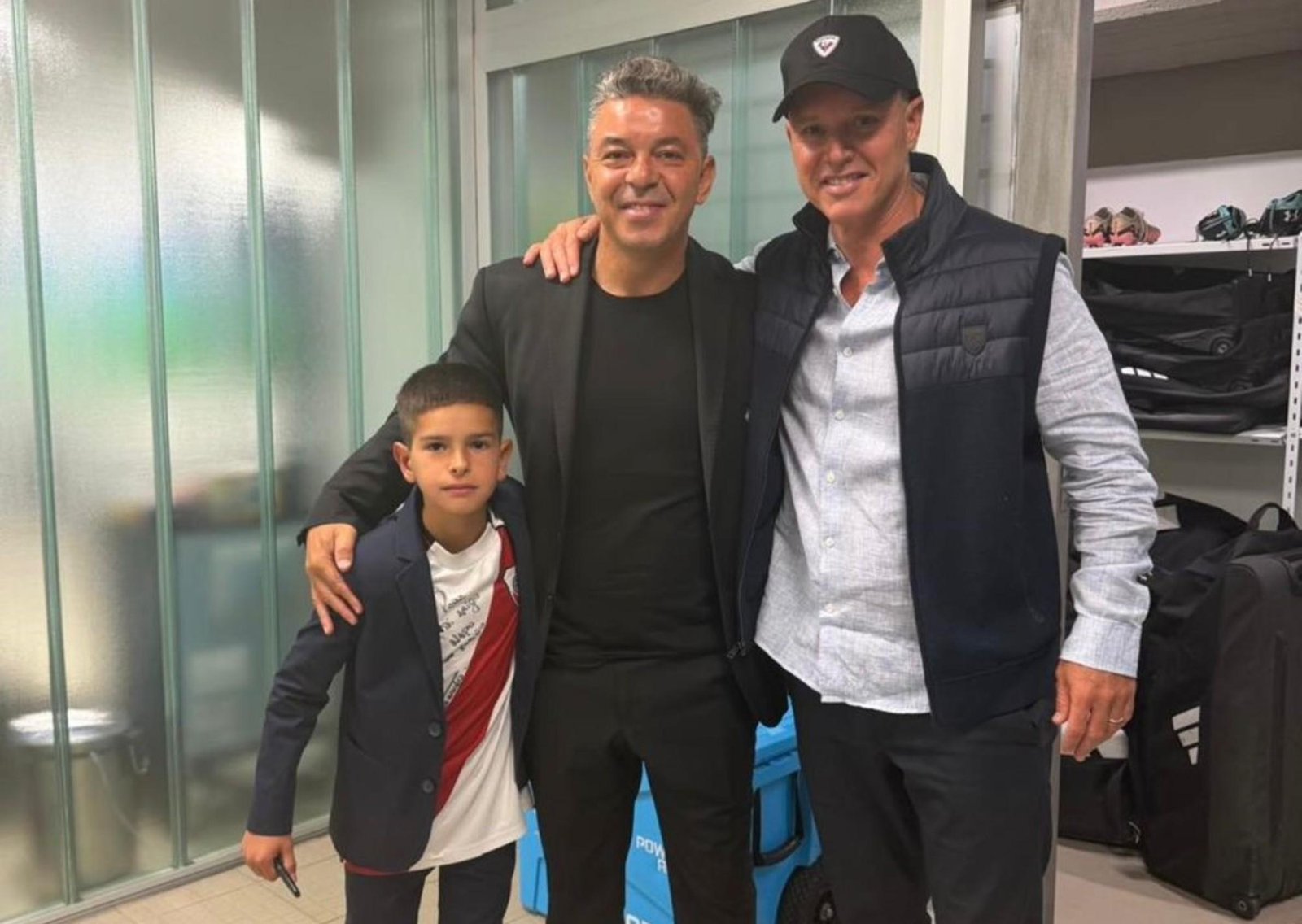 Cómo fue la visita especial de Jorge Brito y su hijo llamado Napoleón a Marcelo Gallardo en su despedida de River en el Monumental