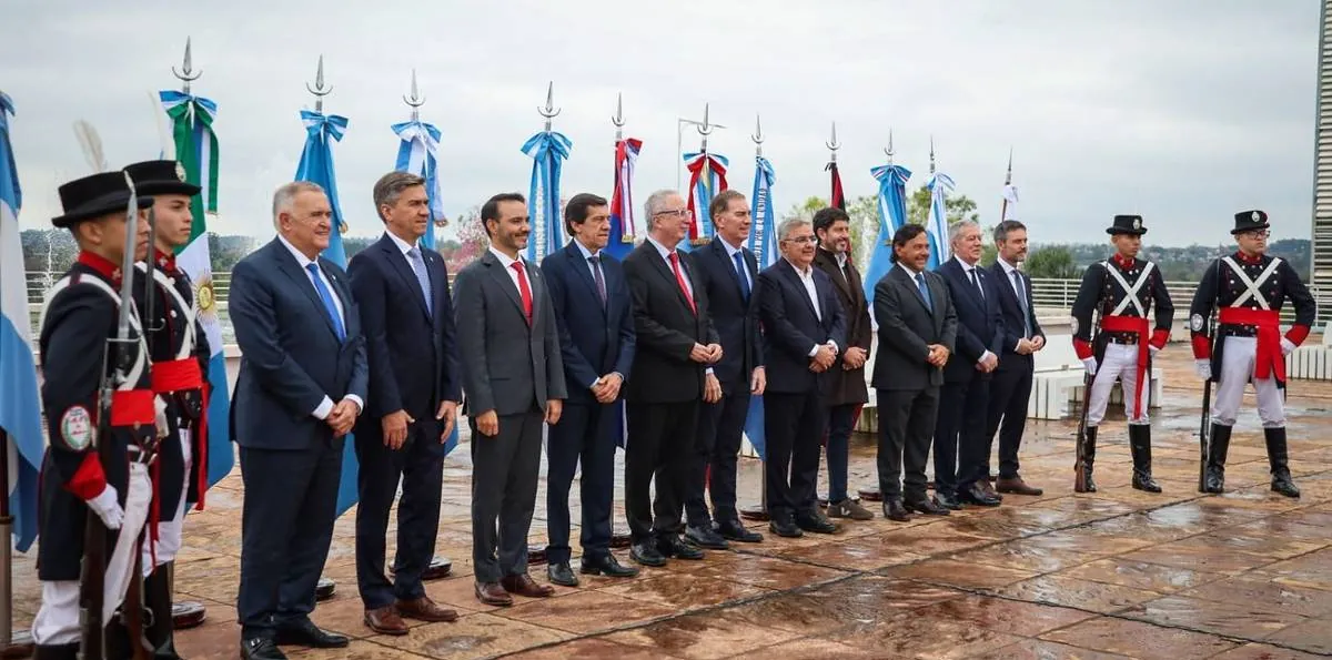 Junto a gobernadores del Norte Grande, Elías Suárez llevó el reclamo por obras hídricas y tarifas para la región