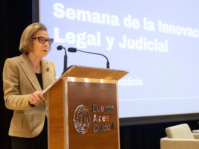 La presidenta del Tribunal Superior de Justicia encabezГі un encuentro para incorporar tecnologГ­a e innovaciГіn al sistema judicial