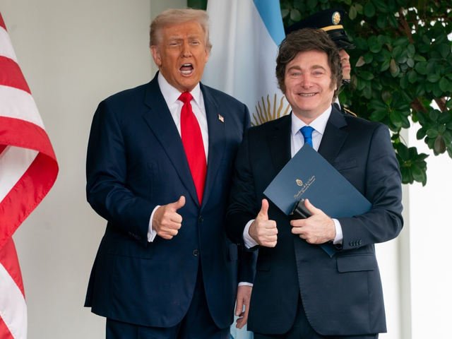 Donald Trump felicitГі a Javier Milei por su вЂњaplastanteвЂќ victoria y afirmГі: вЂњEl pueblo argentino justificГі nuestra confianza en Г©lвЂќ