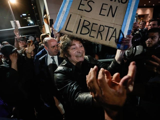 Milei construyГі su milagro electoral y descolocГі al kirchnerismo