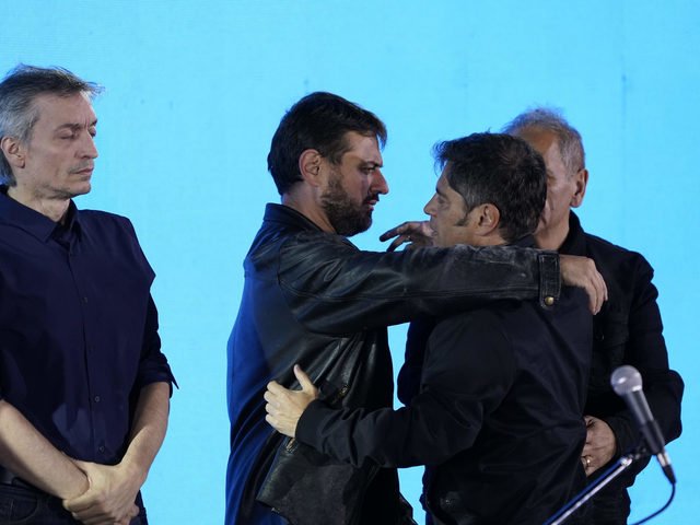 El peronismo sufriГі una derrota inesperada que reavivГі la interna: ya arrancaron los reproches cruzados entre Kicillof y el kirchnerismo