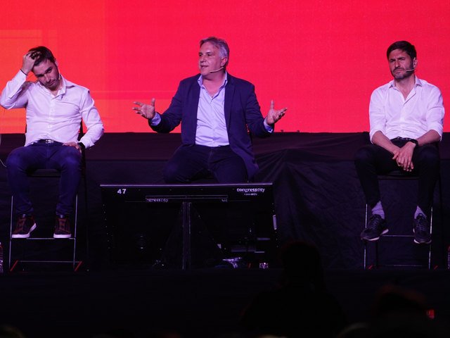 Duro golpe a los gobernadores: sГіlo ValdГ©s en Corrientes se salvГі de una derrota estrepitosa