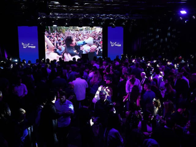 En un sorpresivo triunfo de Javier Milei, La Libertad Avanza ganГі en casi todo el paГ­s y se impone en la Ciudad y en la provincia de Buenos Aires