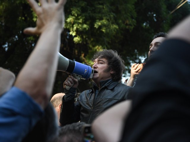 Javier Milei apuesta a quedarse con un tercio del Congreso y promete que habrГЎ inflaciГіn cero en agosto de 2026