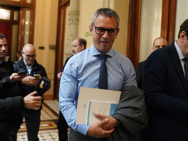 Jugada oficialista: Menem traba el envГ­o de la ley de DNU y crece la bronca en el Senado