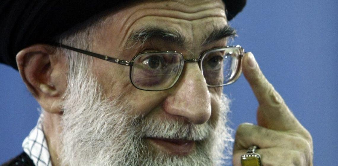 El imperio económico de 95.000 millones de dólares del ayatolá Ali Jamenei