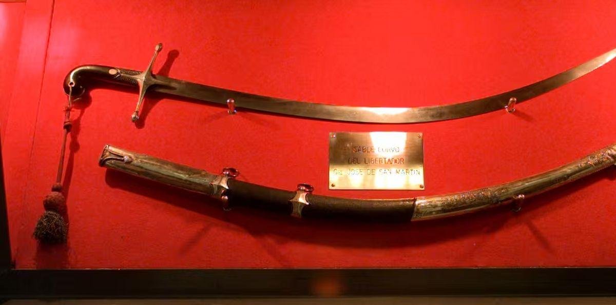 Renunció la directora del Museo Histórico Nacional en medio de la polémica por el sable corvo de San Martín