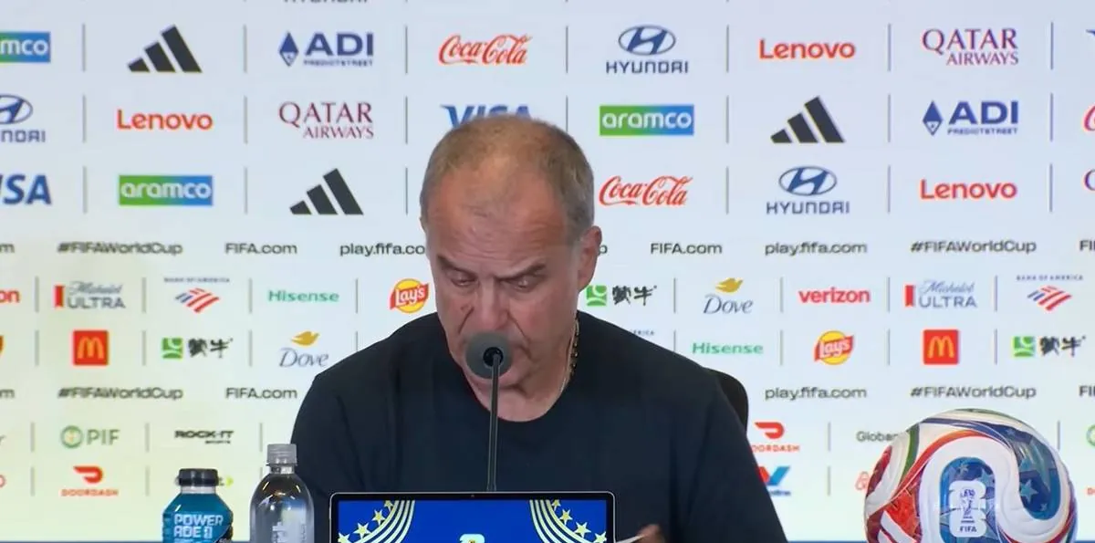 Marcelo Bielsa fulminó a la FIFA por la pausa de hidratación en el Mundial 2026: "Le quita mucho"