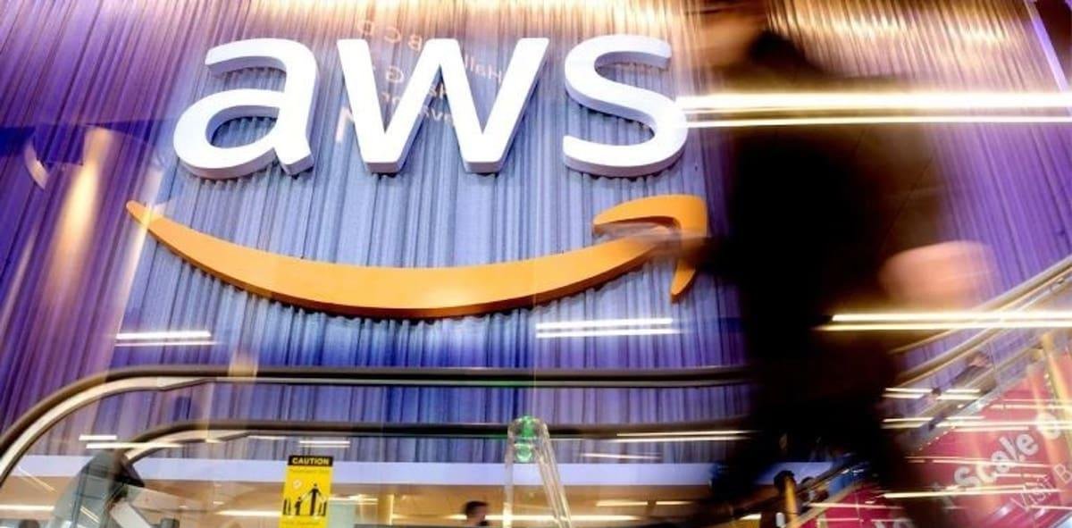 Amazon Web Services confirma problemas en los centros de datos de Baréin y EAU tras los ataques de Irán