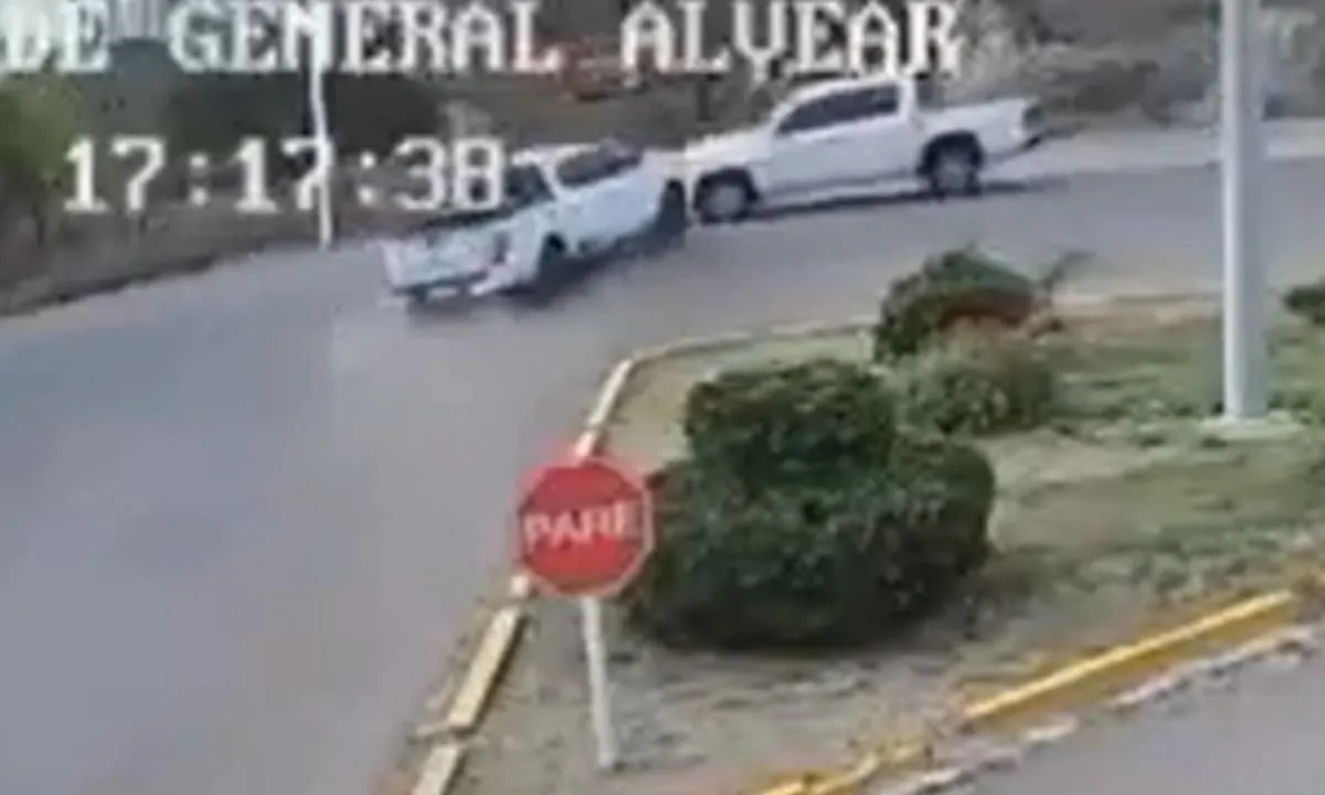 Dos camionetas 4x4 protagonizaron un violento accidente en Mendoza: cuatro heridos de gravedad