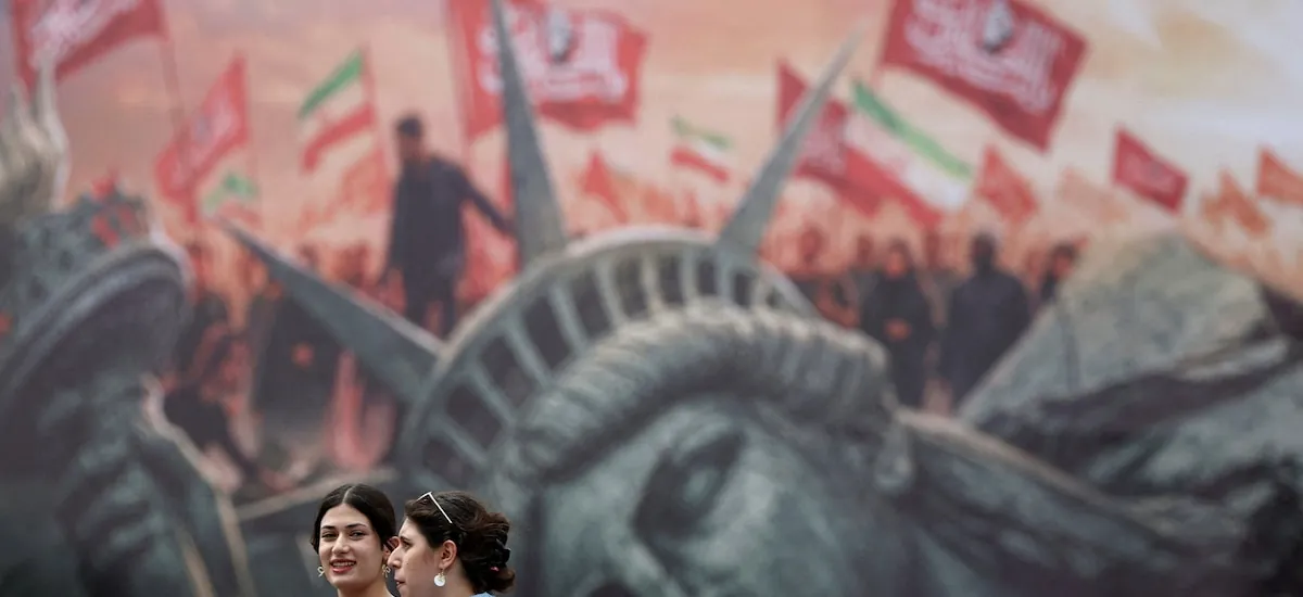 Incertidumbre por el estado de las negociaciones entre Estados Unidos e Irán tras un ataque contra un buque en el estrecho de Ormuz