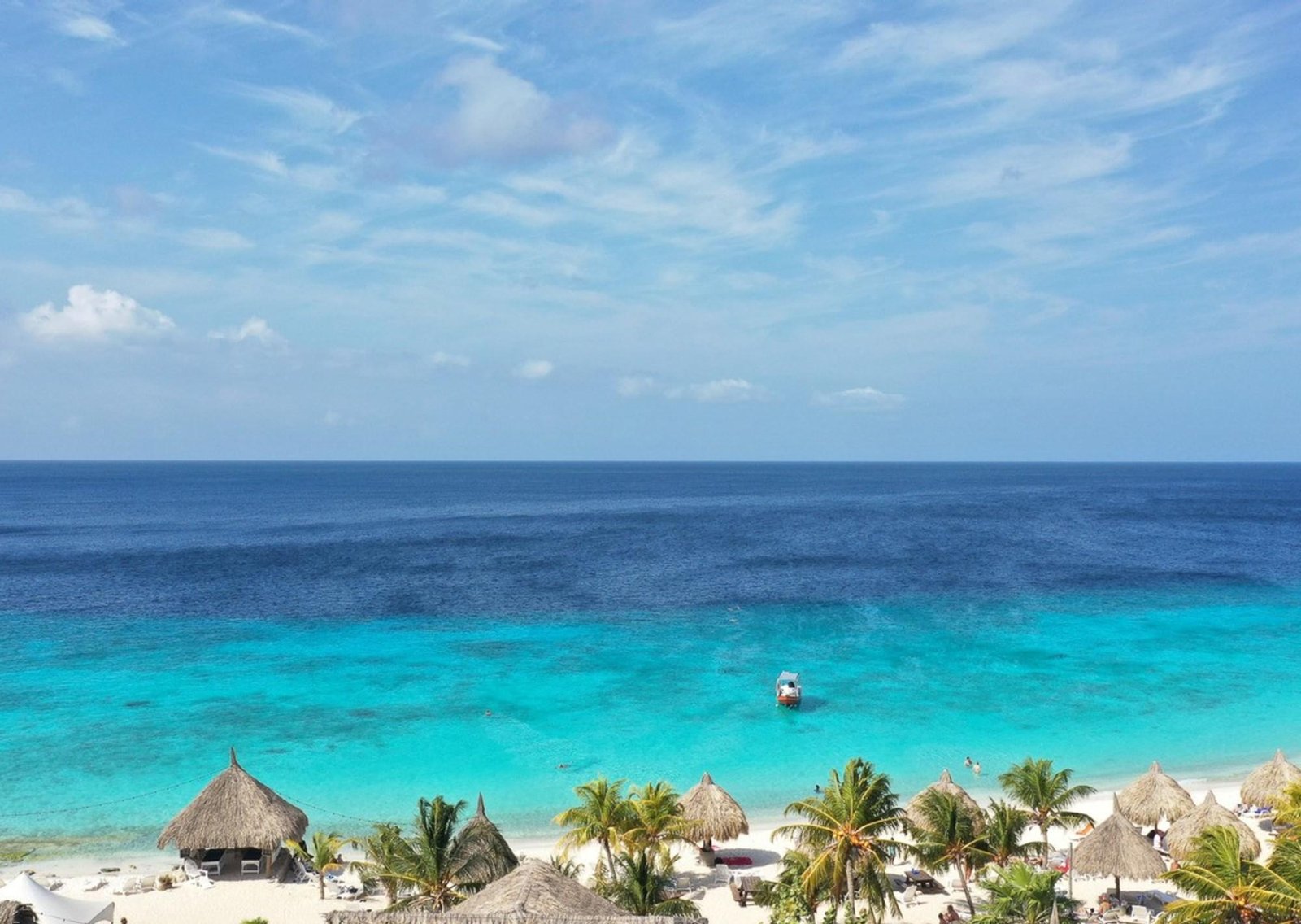 Curazao: la isla de playas soñadas y casas coloridas que atrae cada vez más argentinos