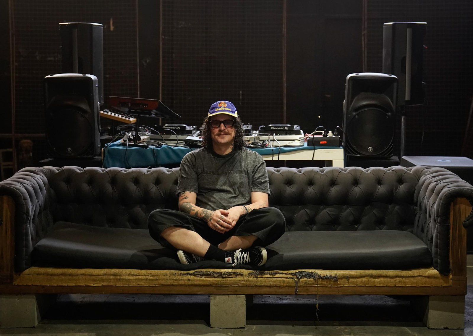 La valiente apuesta de Evlay, el productor estrella de la música urbana: dejó todo y se reinventó como DJ en Berlín