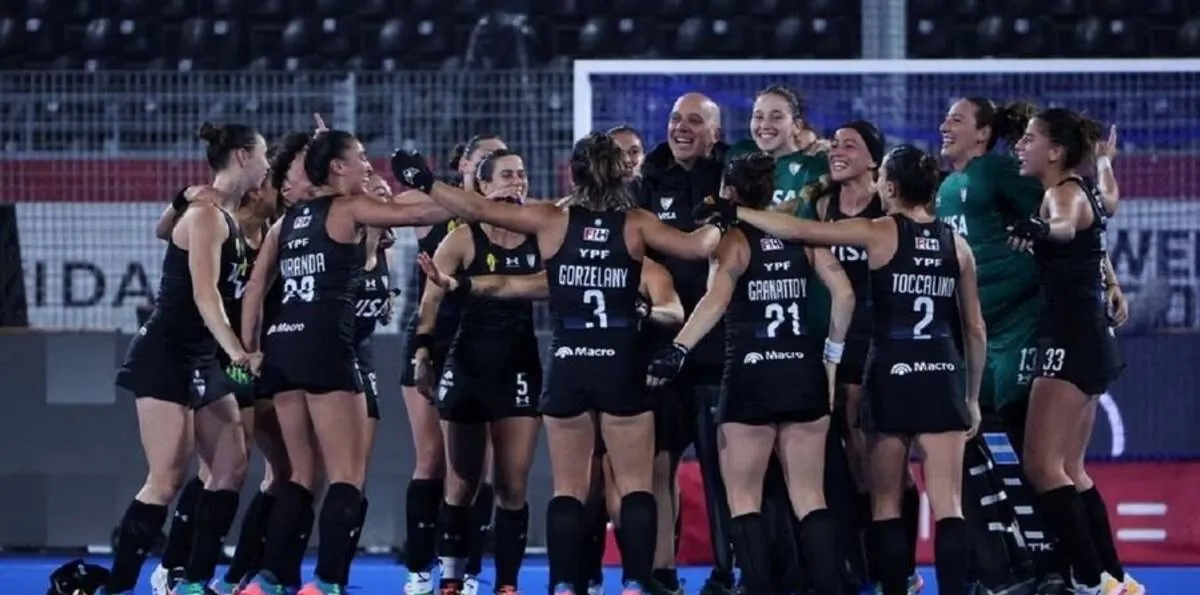 La política argentina destacó la tercera estrella de Las Leonas