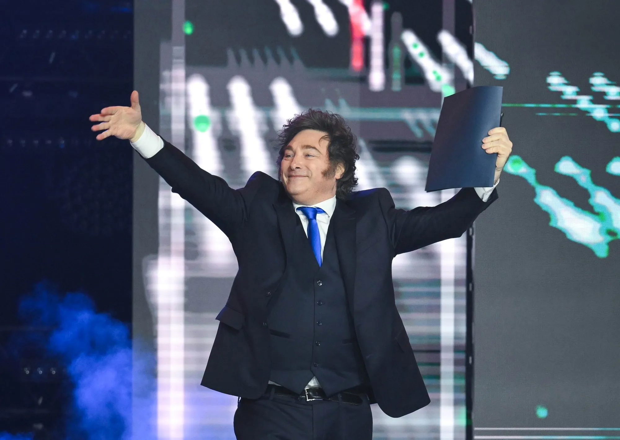 Javier Milei y sus medidas, EN VIVO: tras su paso por Hungría, el Presidente vuelve a la Argentina, mientras crecen las revelaciones por el escándalo $LIBRA