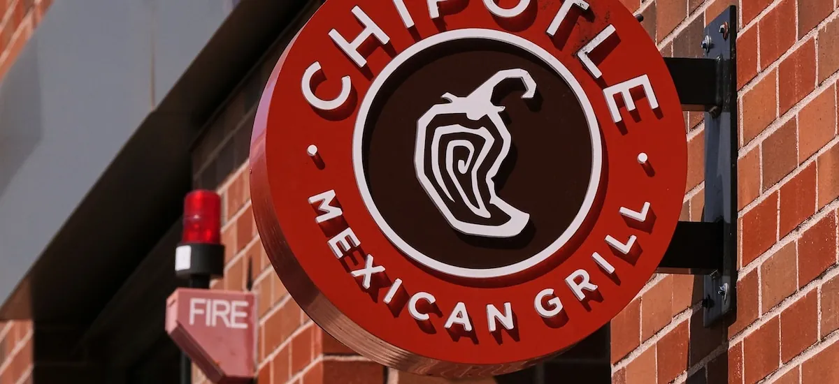 Chipotle retira jalapeños en parte de sus restaurantes en EE. UU. por un posible brote de salmonela