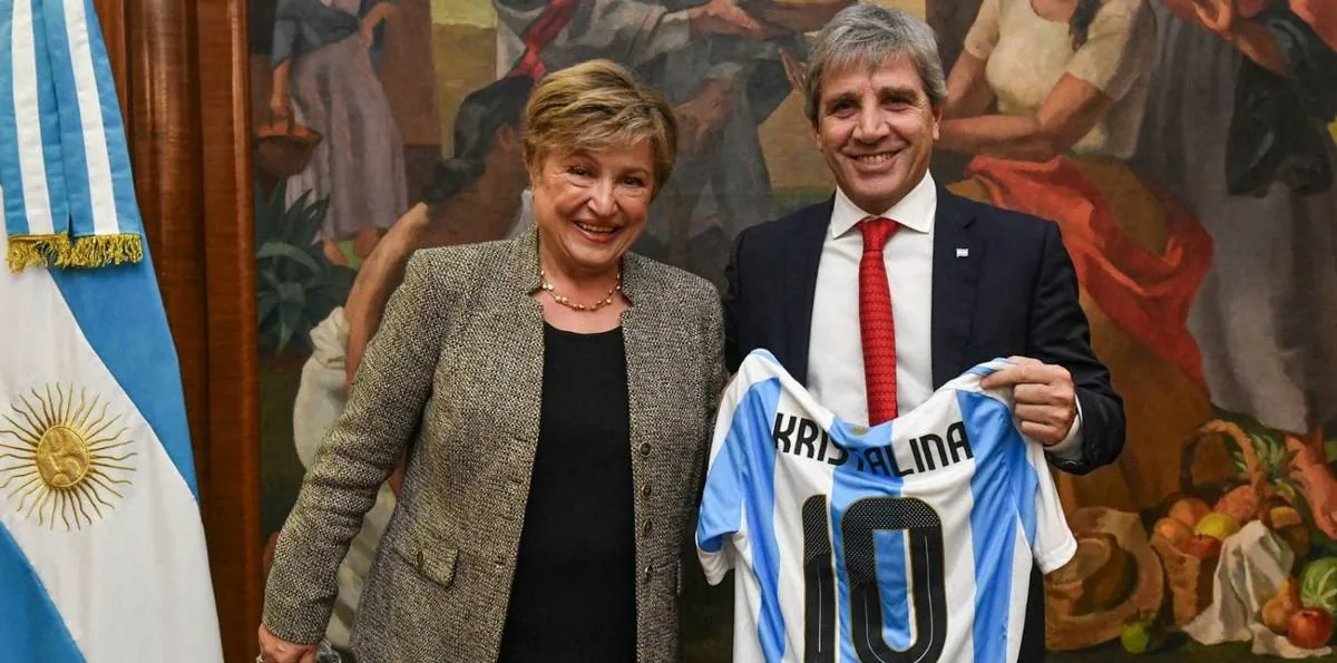 Georgieva advirtió a Caputo sobre el crecimiento desigual y descartó desembolsos extras