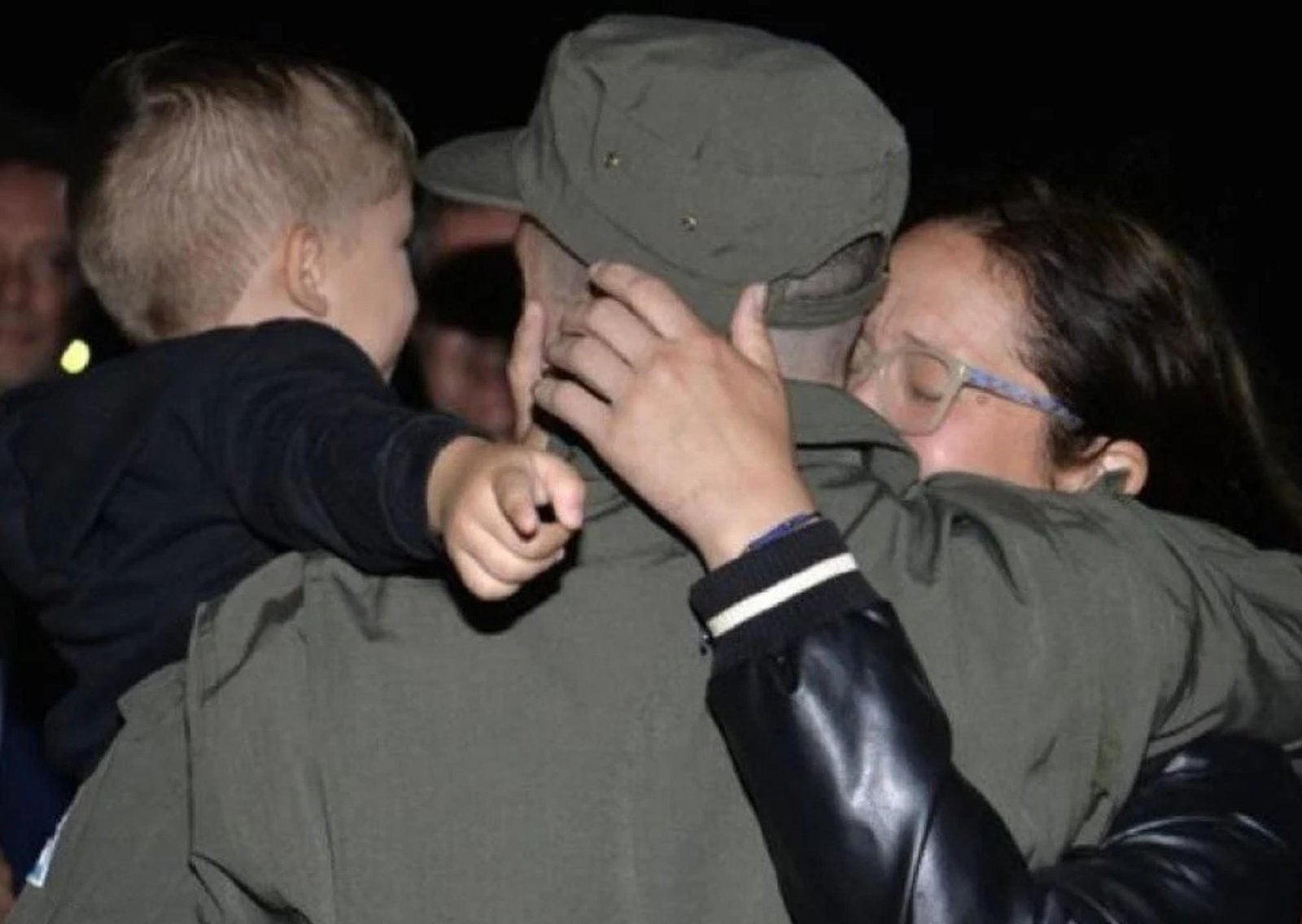 El mensaje de la esposa de Nahuel Gallo tras el regreso del gendarme a la Argentina: "Gracias por este milagro"