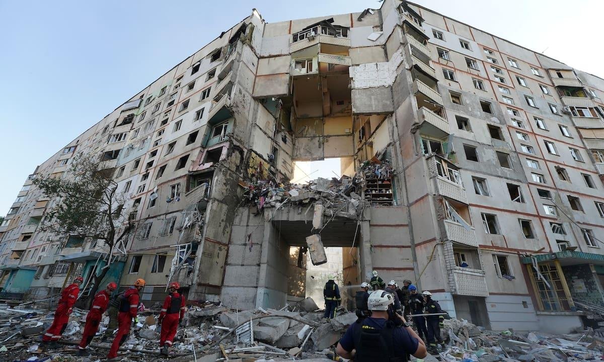 Un comediante ruso es condenado a casi seis años de cárcel por broma sobre un veterano de guerra