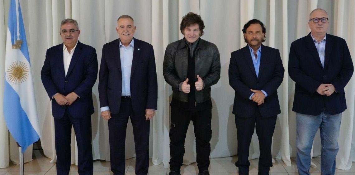 Los siete gobernadores con peluca que partieron al PJ y le dieron oxígeno al Gobierno