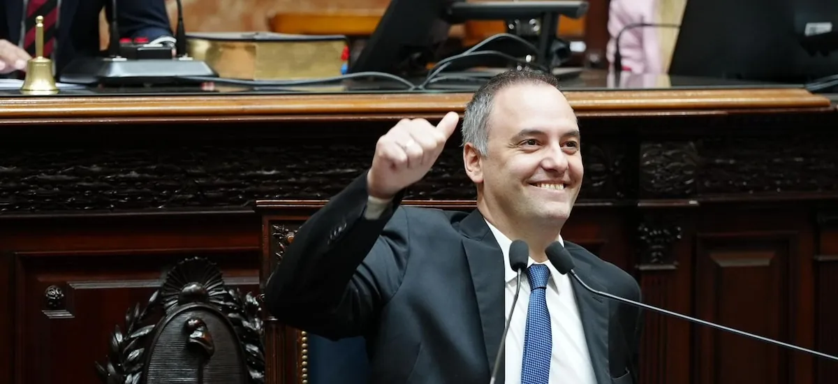 30 fotos de la exposición de Manuel Adorni en el Congreso