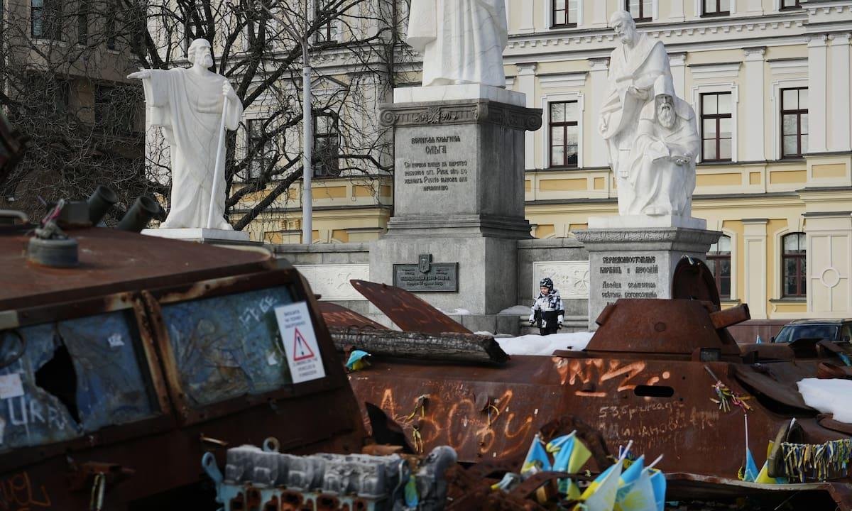 Zelenskyy dice que conversaciones Rusia-Ucrania en Abu Dabi podrían cambiar de sede esta semana