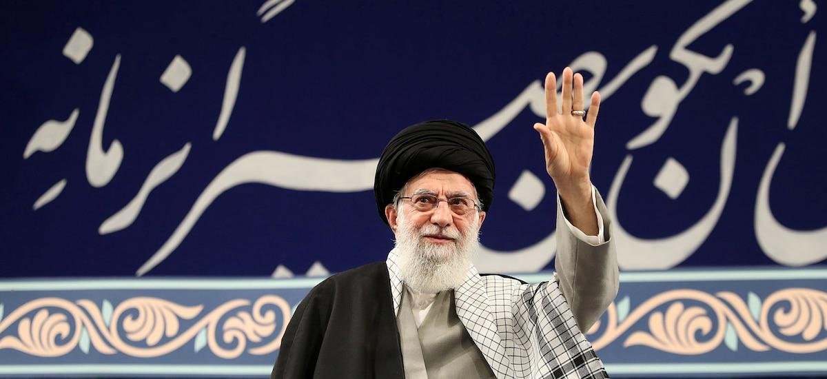 Murió Ali Khamenei, el ideólogo de brutales asesinatos y atentados que comandó el poder real de Irán por más de tres décadas