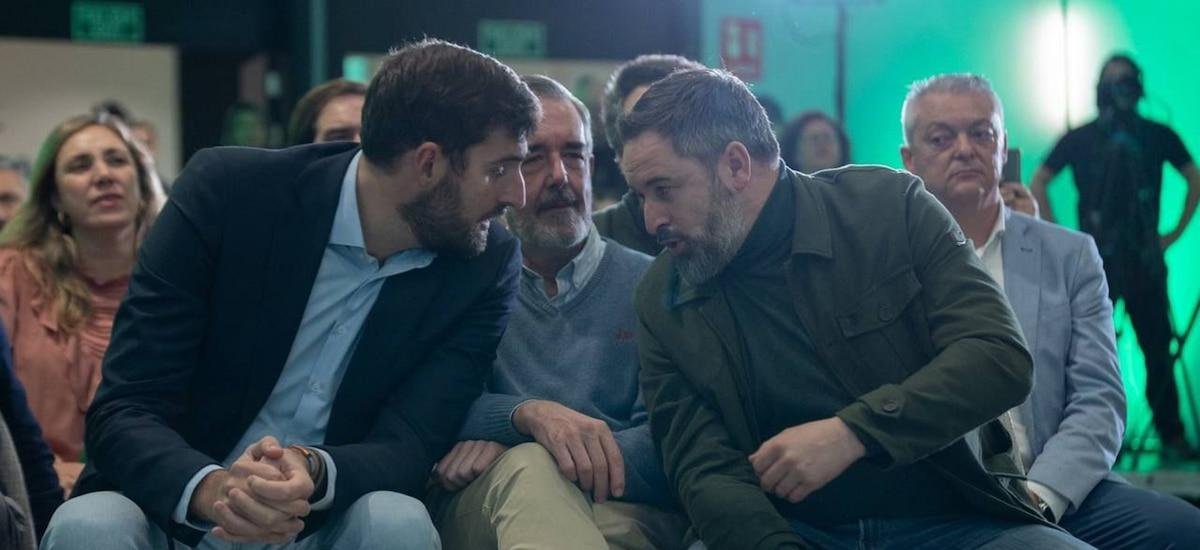 Vox apela a su "autonomía" para decidir si expulsa al exlíder en Murcia de la Ejecutiva, pero no despeja si lo hará