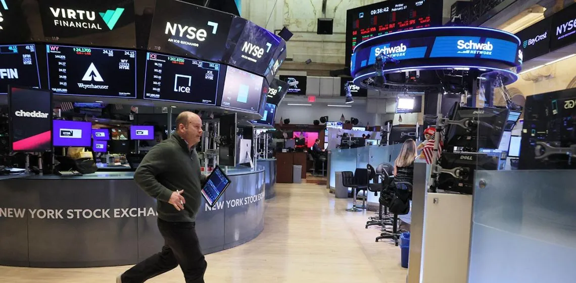 Se enfrían las acciones de chips en Wall Street y crecen las dudas sobre el rally de la inteligencia artificia...