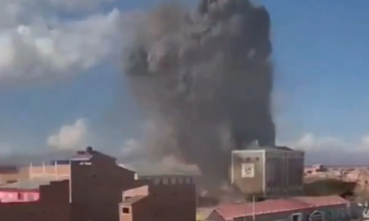 Bolivia: dos personas murieron y otras 59 resultaron heridas tras la explosión de un depósito militar