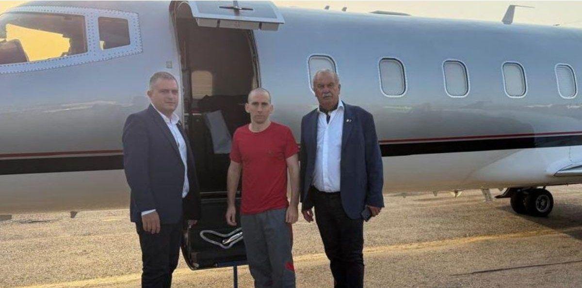 Nahuel Gallo fue excarcelado y volvió al país: confusión por el rol de la AFA y del Gobierno en la liberación