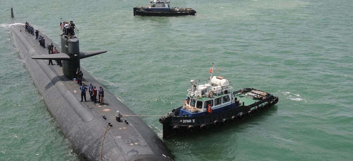 Muere un "trabajador asiático" por la caída de restos de un misil iraní contra la base militar de EEUU en Bahréin