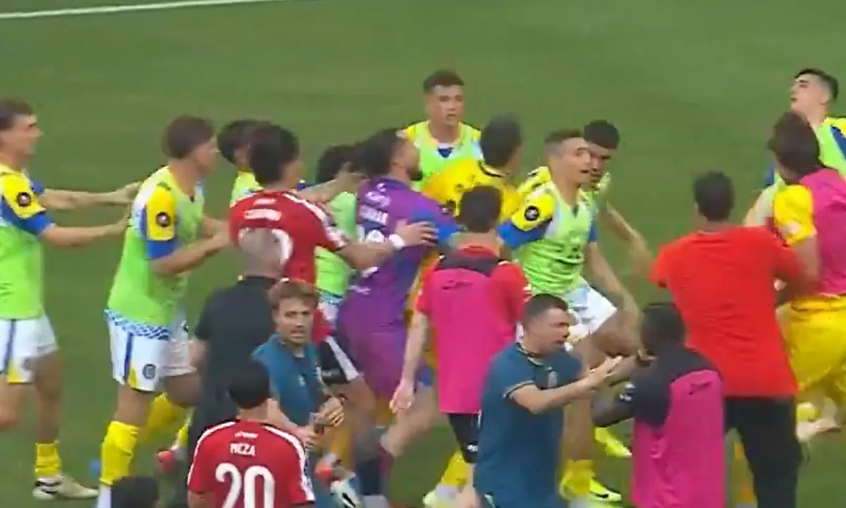Así fue el enfrentamiento entre los jugadores tras la victoria de Rosario Central ante Estudiantes