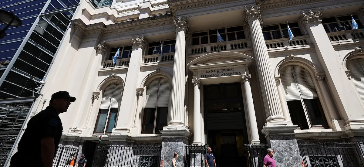 Créditos en dólares: el BCRA definió las pautas para que los bancos puedan prestarle a más empresas
