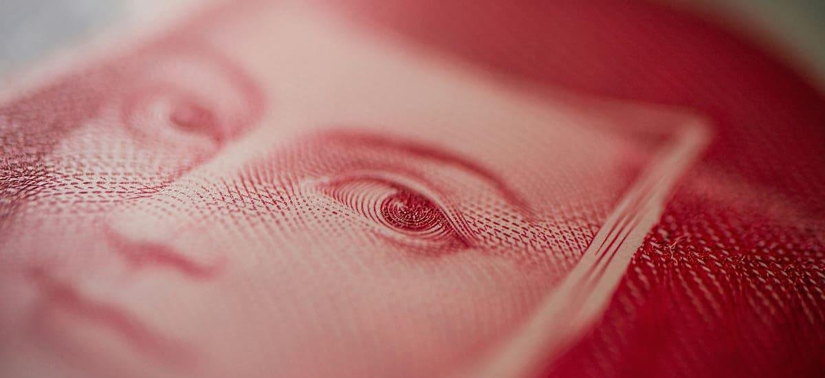 El ‘súper peso’ sigue en la mira de los inversionistas en Chicago, pero hay señales de alerta